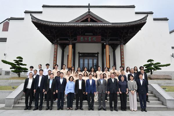 CE promotes HK in Fujian