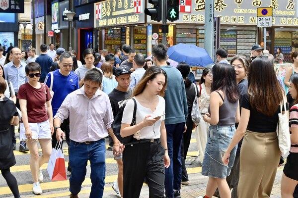 Mid-year population at 7.51m